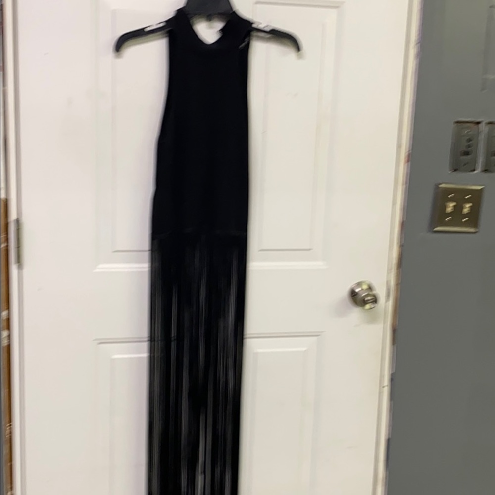 String flowing top